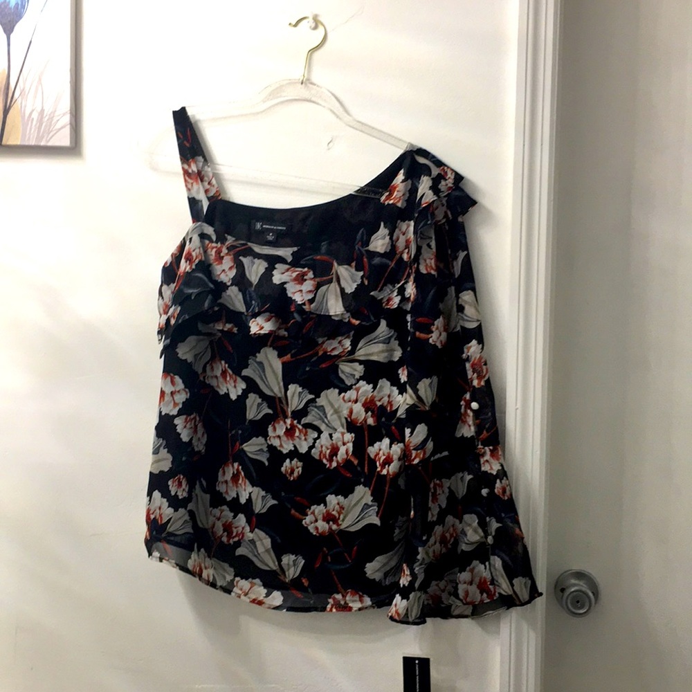 Women top